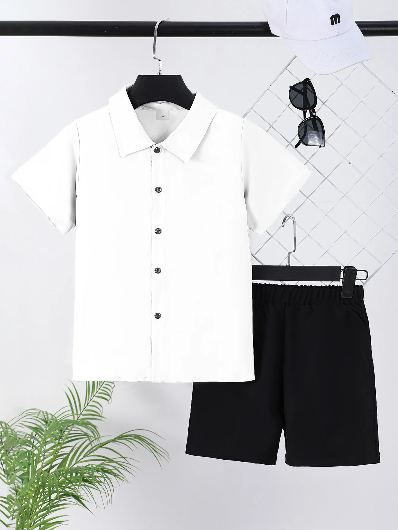2pcs Boys Teens Stylish Casual Outfit Set Short Sleeve Loose Fit Shirts with Lapel Buttons Breathable Shorts for Fun 250517z