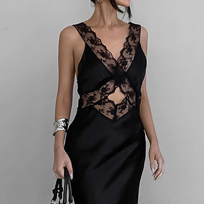 Halter Whit Maxi Dresses New French Style Sexy Hollowed Out V Neck Lace Fishtail Dress Autumn Temperament Slim Fit Prom Sexy Dress