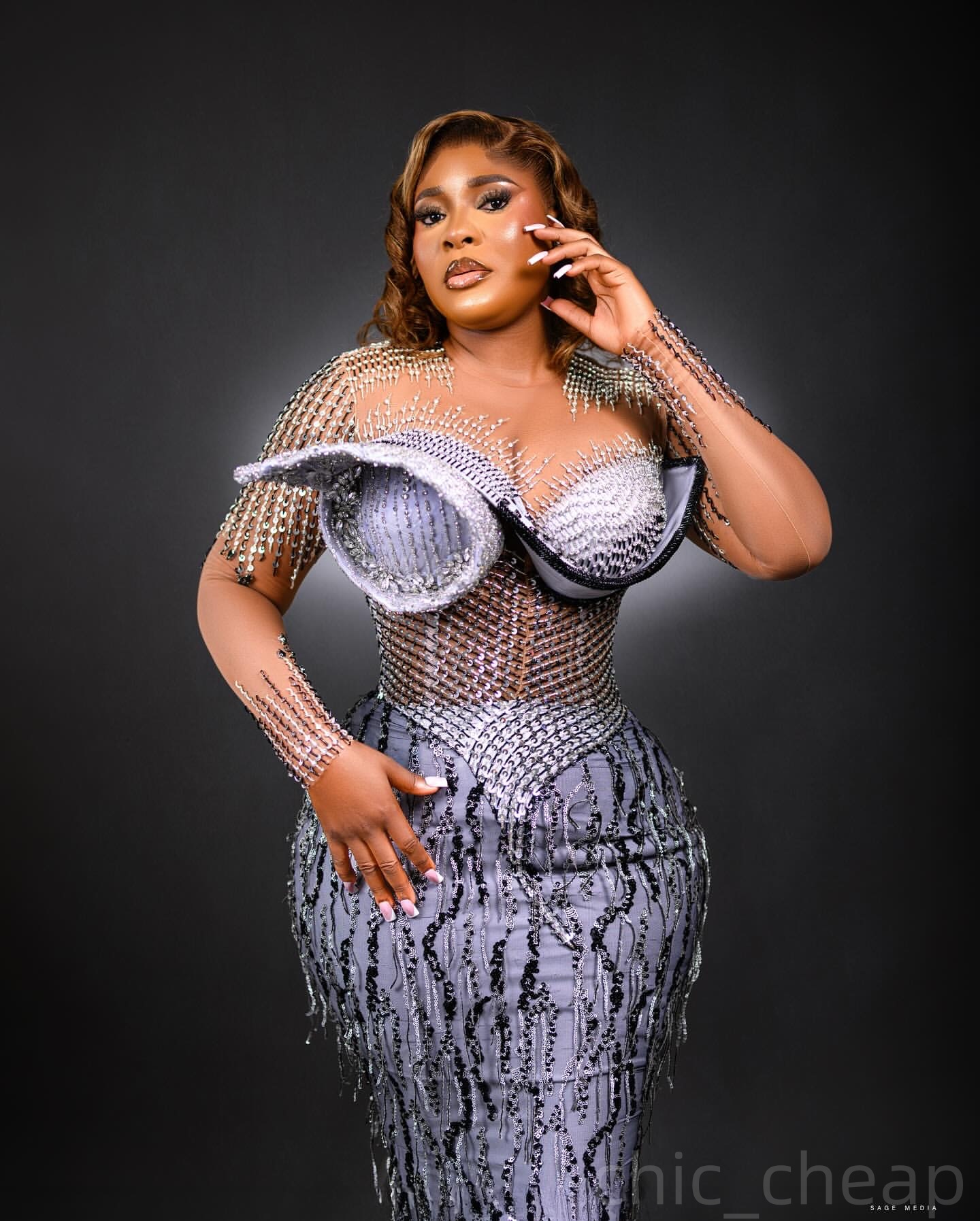 Silver Sheath Prom Dresses 2025 Crystals Beaded Sequined Sparkly Evening Formal Party Second Birthday Engagement Gowns Plus Size Dress For Special Occ