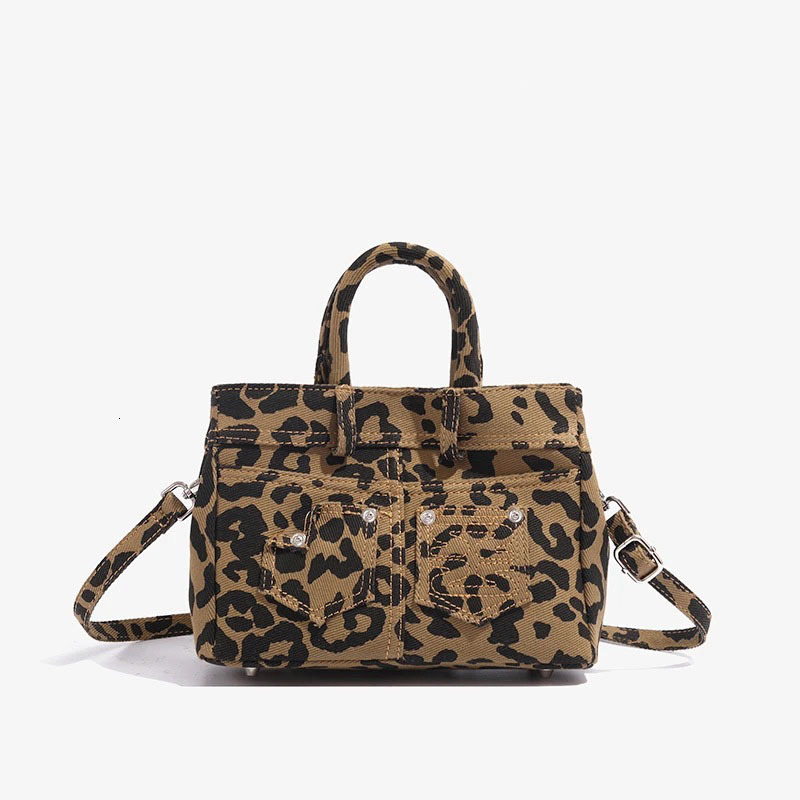 High quality brand new free designer bag, casual and fashionable commuting bag, high-end leopard print belt bag, brand new free designer bag