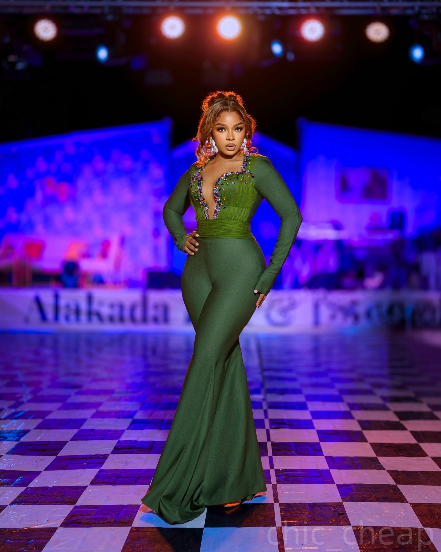 Green Mermaid Prom Dresses Jumpsuits 2025 Crystals Satin Scoop Evening Formal Party Second Birthday Engagement Gowns Plus Size Dress For Special Occas