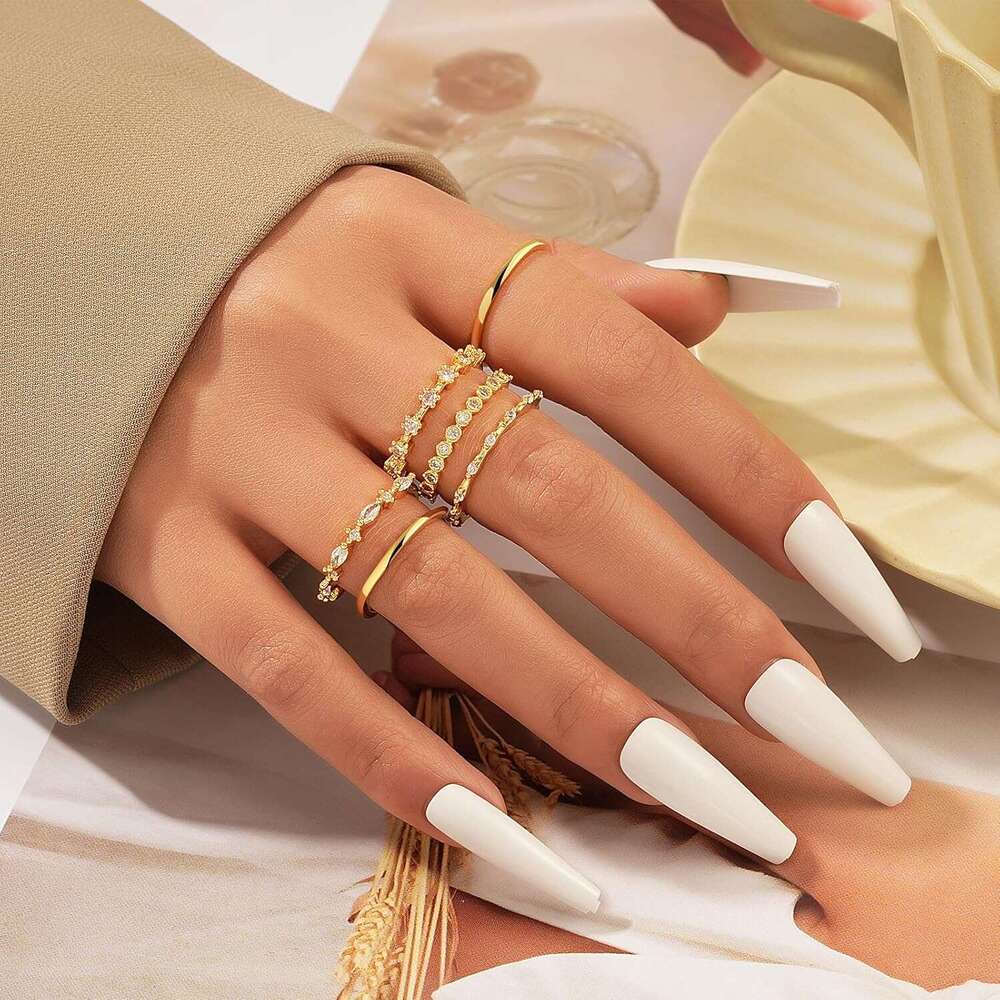 Women's does not change color, 14k gold-plated stacked cubic zirconia thumb ring, exquisite stackable gold finger joint ring set size 6-10