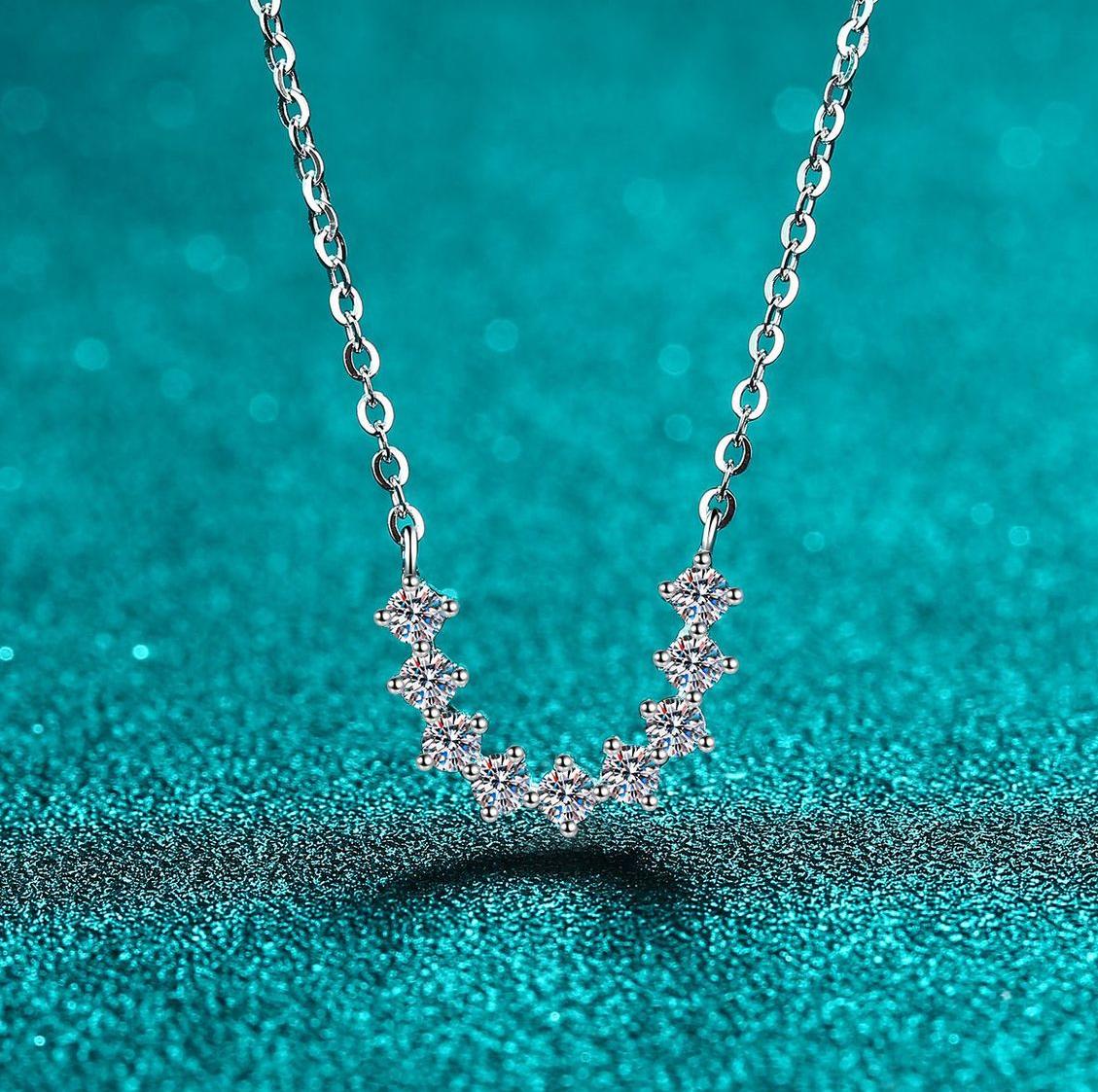 S925 Sterling Silver U-Shape Moissanite Necklace, Simple and Elegant Pendant for Women, Perfect Gift for Valentine's Day and Special Occasions