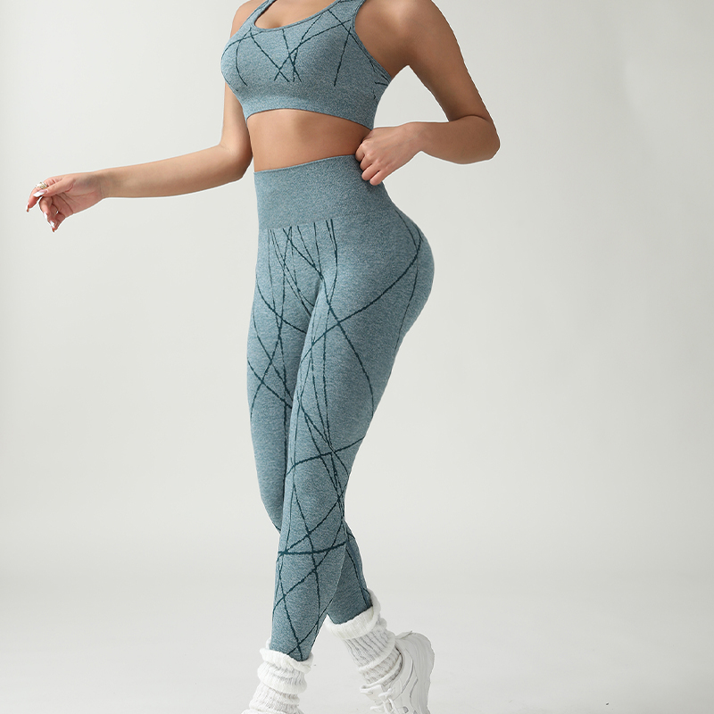 Quick Dry Breathable Yoga Ensemble: Premium Stretchy Hips-Lifting Athleticwear Outfit For Ladies
