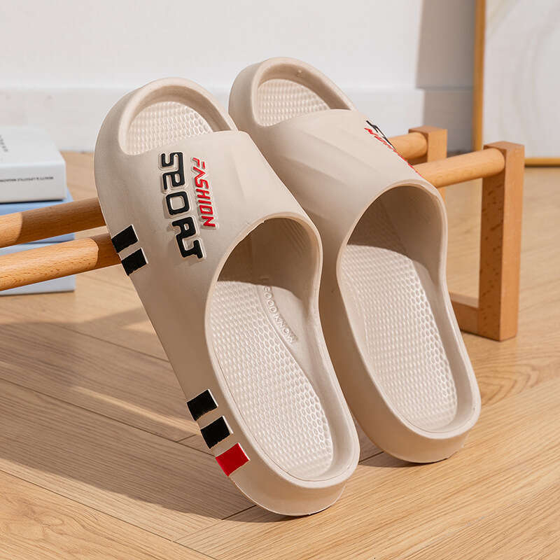 Men's Slippers For Summer 2025 Suitable For Outdoor Wear And Household Use With Thick Soles And Anti Slip Design. Designer Sandals For Men And Wo