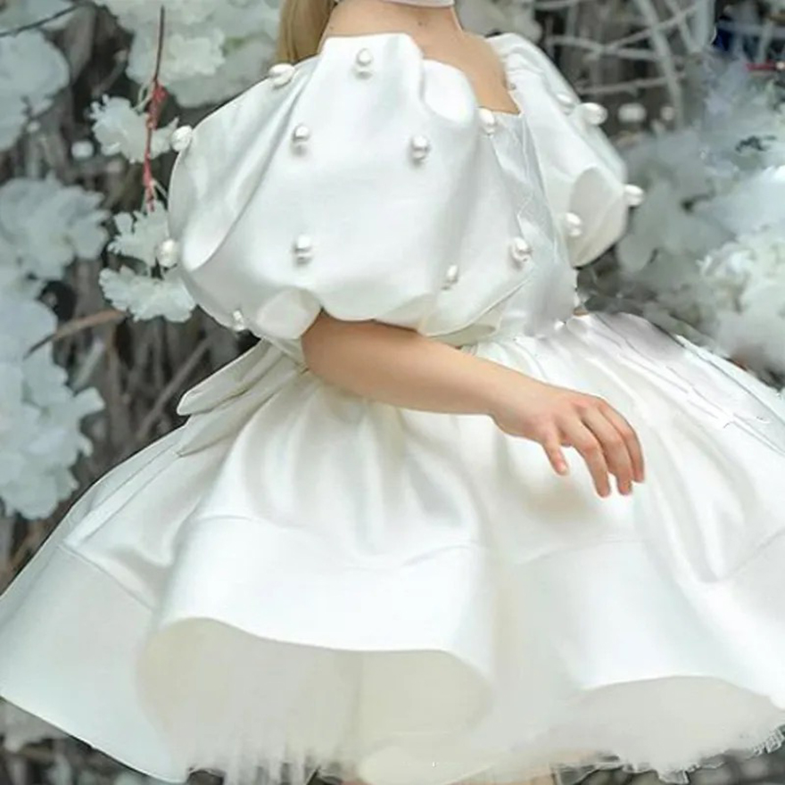 White Satin Little Kids Birthday Party Wer Dresses Sheer Neck Appliqued Pearls Tulle Beaded Girl Pageant Dress Princess Queen Marriage Gowns
