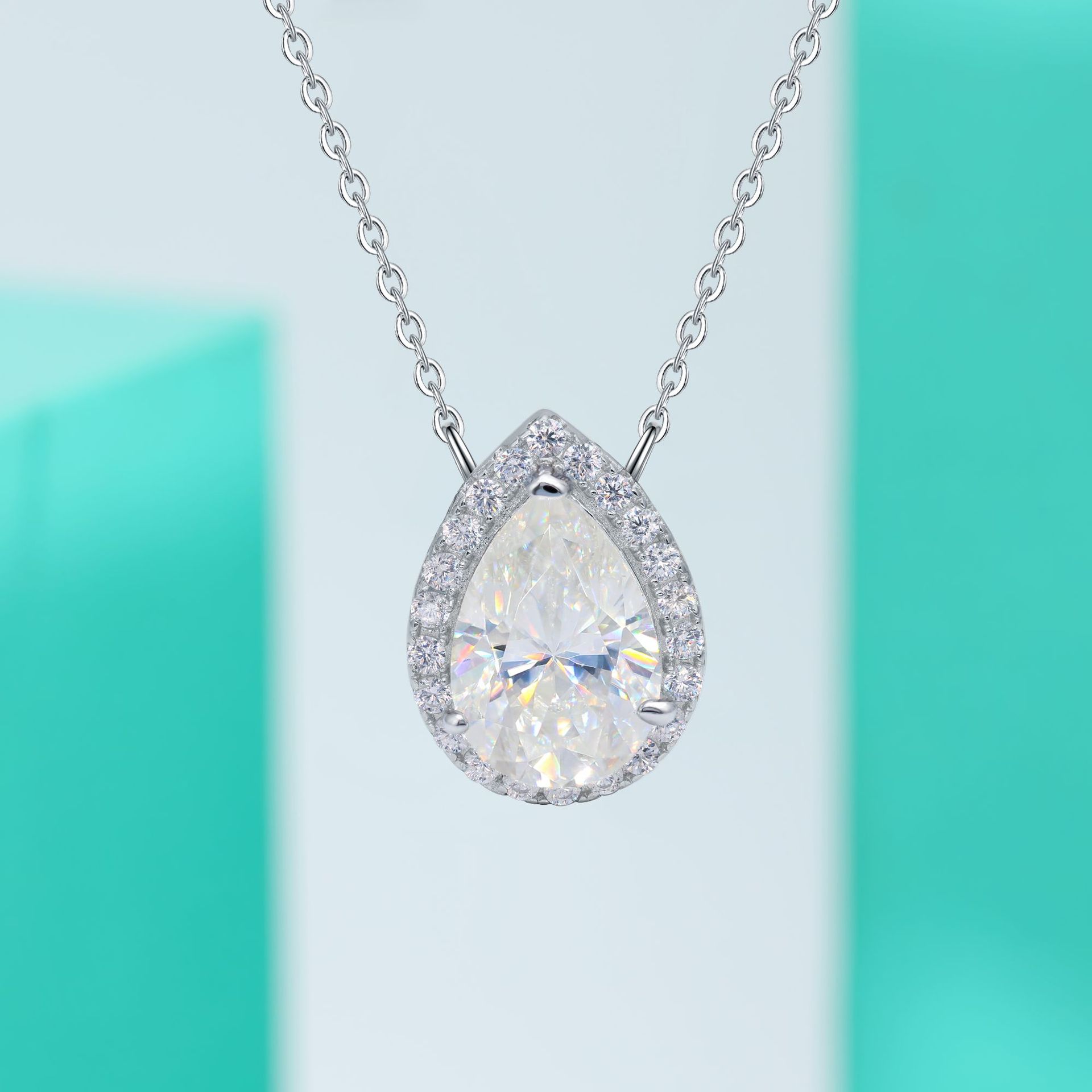 Teardrop Moissanite Diamond Necklace, S925 Sterling Silver Micro-Pave Princess Pendant, Fashionable Light Luxury Women's Jewelry Accessory
