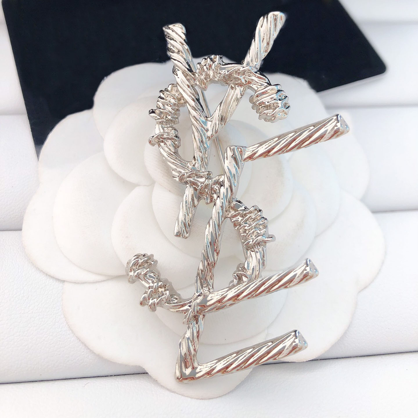 Pins Brooches Luxury Retro Creative Metal Womens Letter Broch Set Fashion Broch Office Party Jewelry Gift