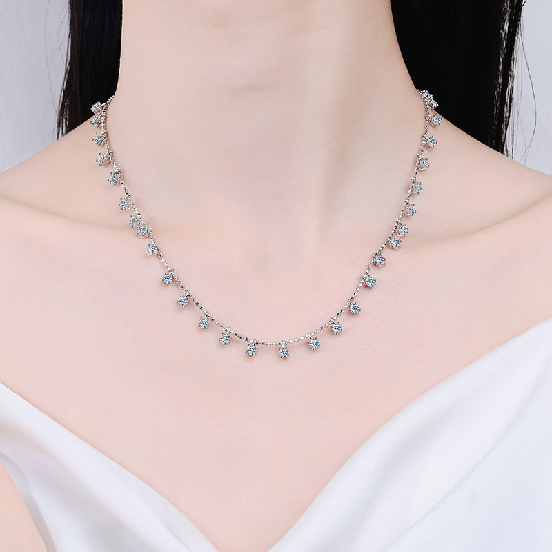 925 Sterling Silver Heart Shaped Moissanite Necklace, Elegant and Sparkling Pendant, Perfect for Gift