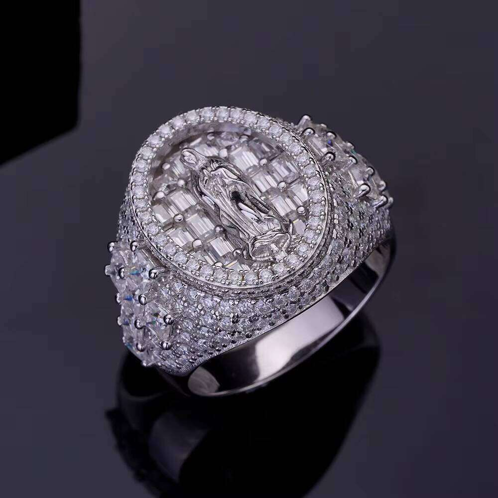Hot Sales Hip Hop Jewelry Iced Out Sterling Sliver Custom VVS Moisssanite Dia Big Round Jesus Ring for Men