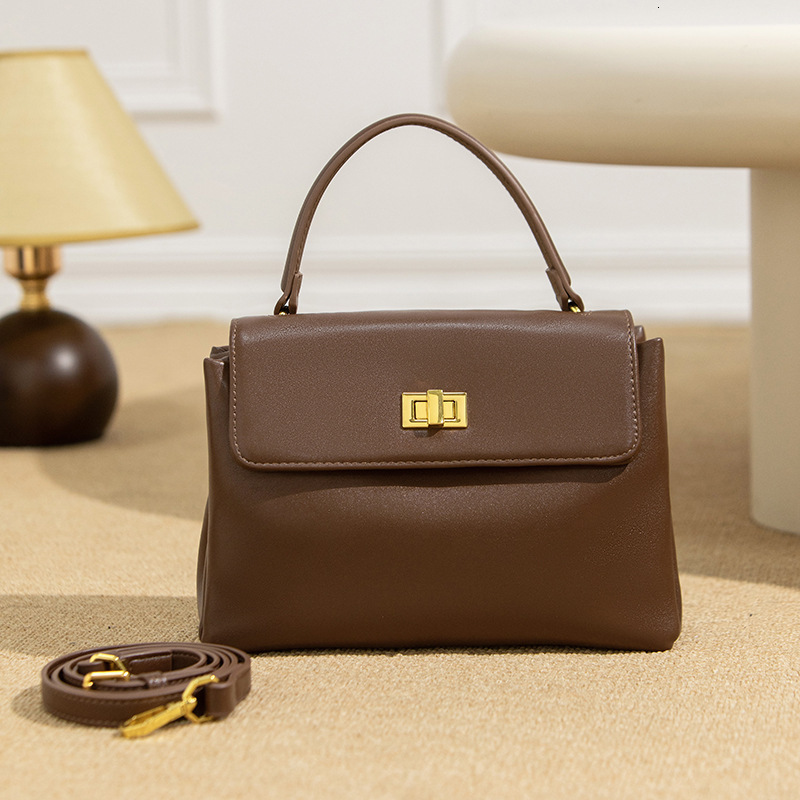 Free Shipping Designer Bag New For 2025 Summer Women's Handbag Design High Quality Soft Leather One Shoulder Crossbody Bag