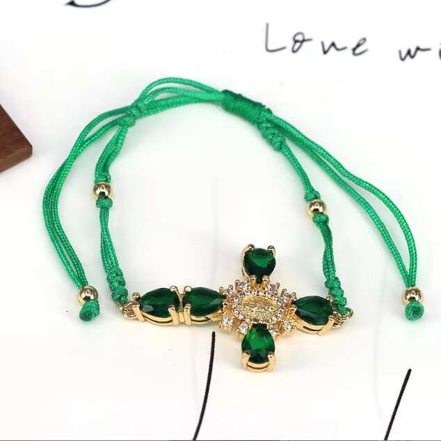 DHCollections Handmade Star Charm Bracelet Adjustable 18K Gold Plated Lucky Crystal Jewelry for Women