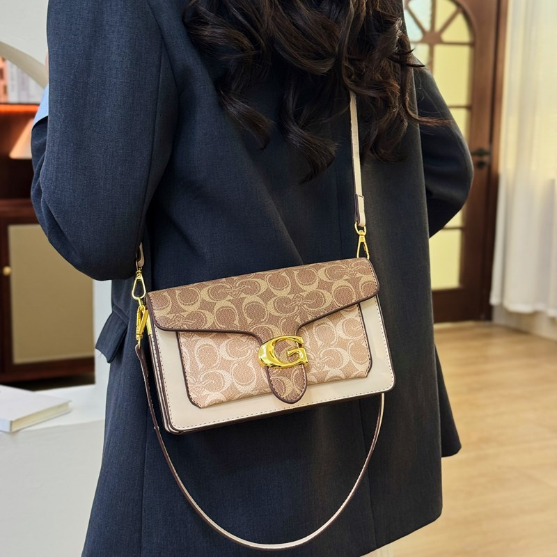 free shipping designer Shoulder Bags for woman Fashion casual outdoor classic black white brown flap