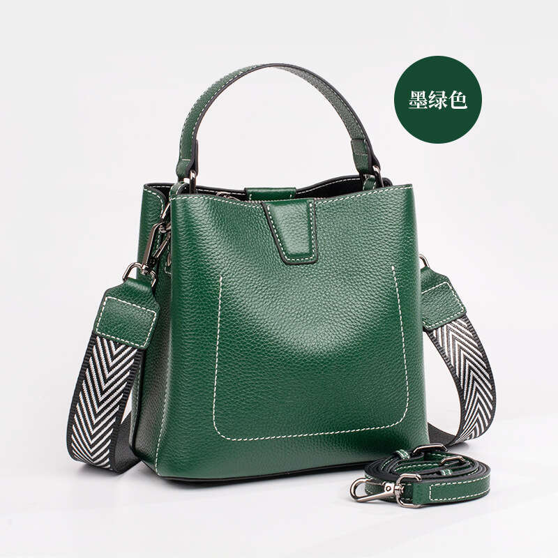 Tote Bag New Tide Fashion Large Capacity Real Cowhide Shoulder Women S Earth Exquisite Versatile Crossbody Water Bucket Bag Lady Bags