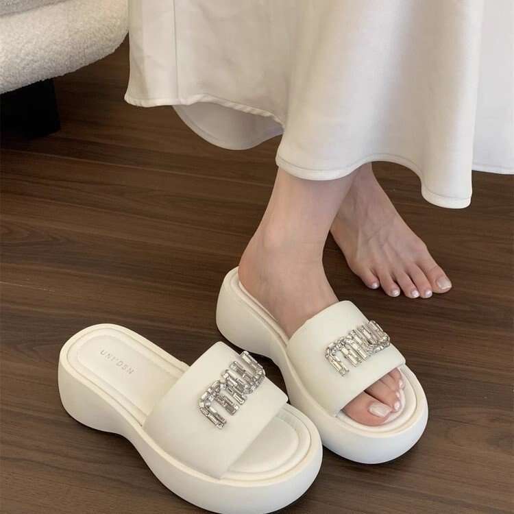 Sheepskin Sponge Cake Thick Soled Women's Shoes, Small Cool Slippers, Women's Summer Outdoor Wear, 2025 Designer Sandals Vacation Beach Lazy