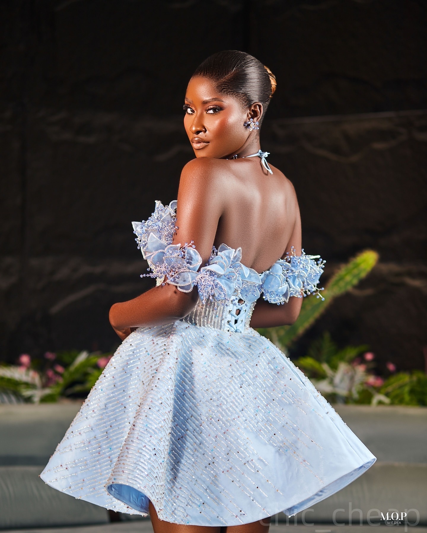 Light Sky Blue A-line Cocktail Dress Florals Beaded Satin Halter Short Mini Graduation Homecoming Dresses For Special Occasions Sweetheart Gowns