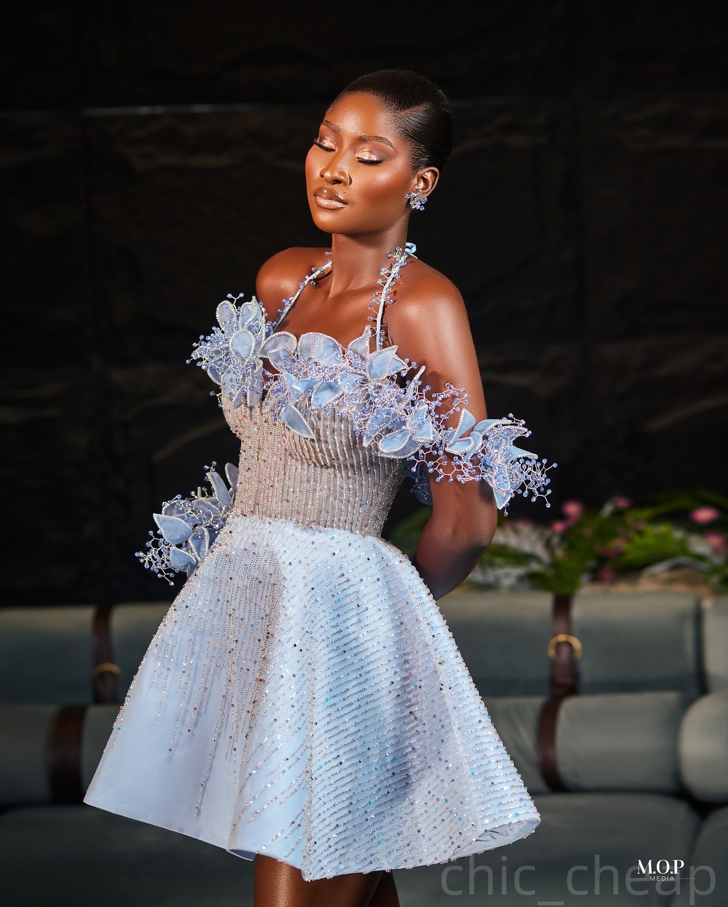 Light Sky Blue A-line Cocktail Dress Florals Beaded Satin Halter Short Mini Graduation Homecoming Dresses For Special Occasions Sweetheart Gowns