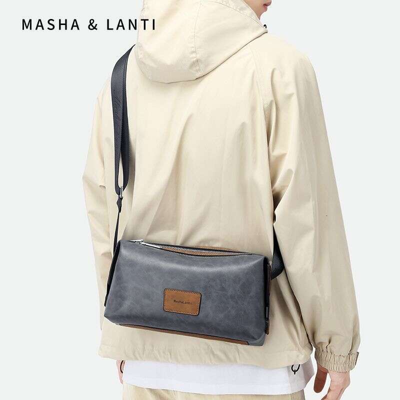 mini bag 2025 new shoulder men's large capacity summer leisure business commuting crossbody small square bag