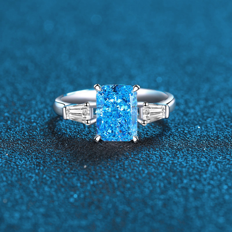 Luxurious Accessory Choice Colorful Three-Stone Engagement Band Melding Timeless Style with Modern Charm