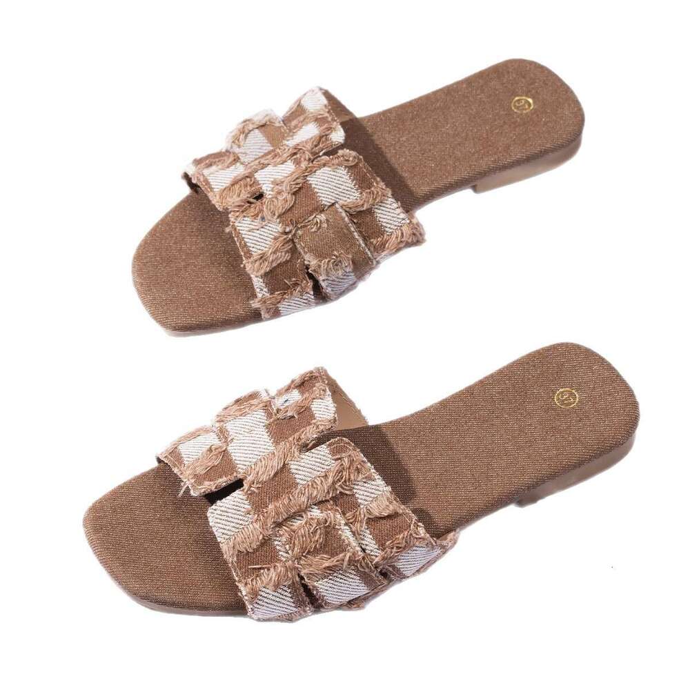 Designer Sandals Flat Bottomed Plus Size Women's Slippers Black Versatile Open Toed Plus Size Slippers Half Heeled Shoes Light Luxury Sandals For