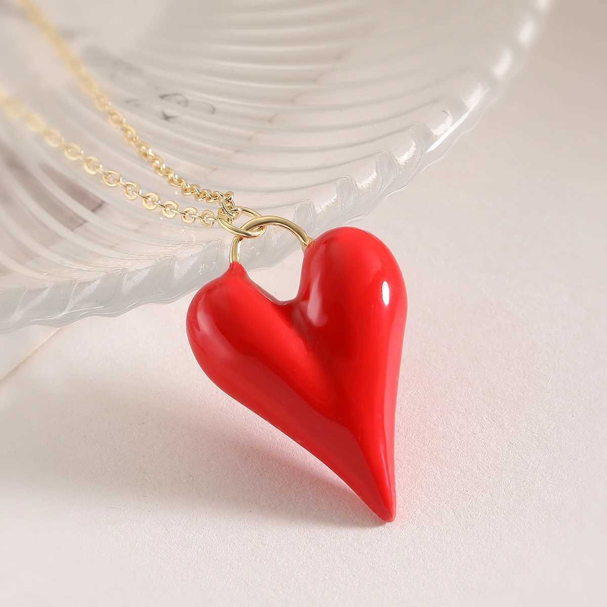 NEWBUY 2025 New Arrival Red Oil Dripping 4 Style Heart Pendant Necklaces For Women Daily Accories XJ250524