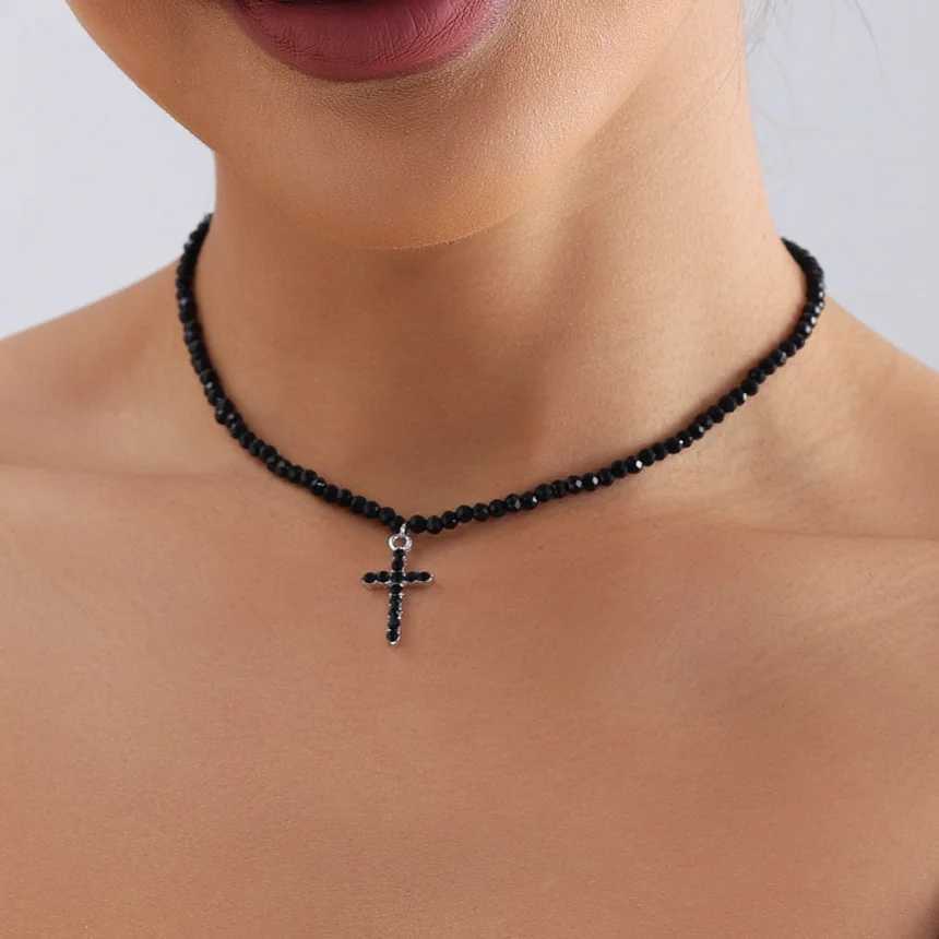 Simple Black Beads Necklace with Cross Pendant Female Jewelry Luxury Rhinestone Choker Necklaces Women Ladies Party Necklace XJ250524