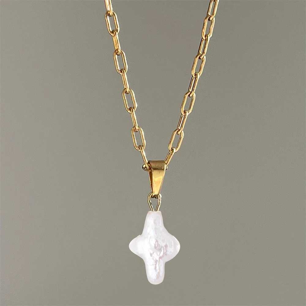 Dainty Nature Freshwater Pearl Cross Necklace White Pearls Link Chain Choker Stainl Steel Female Elegant Jewelry 2024 New XJ250524