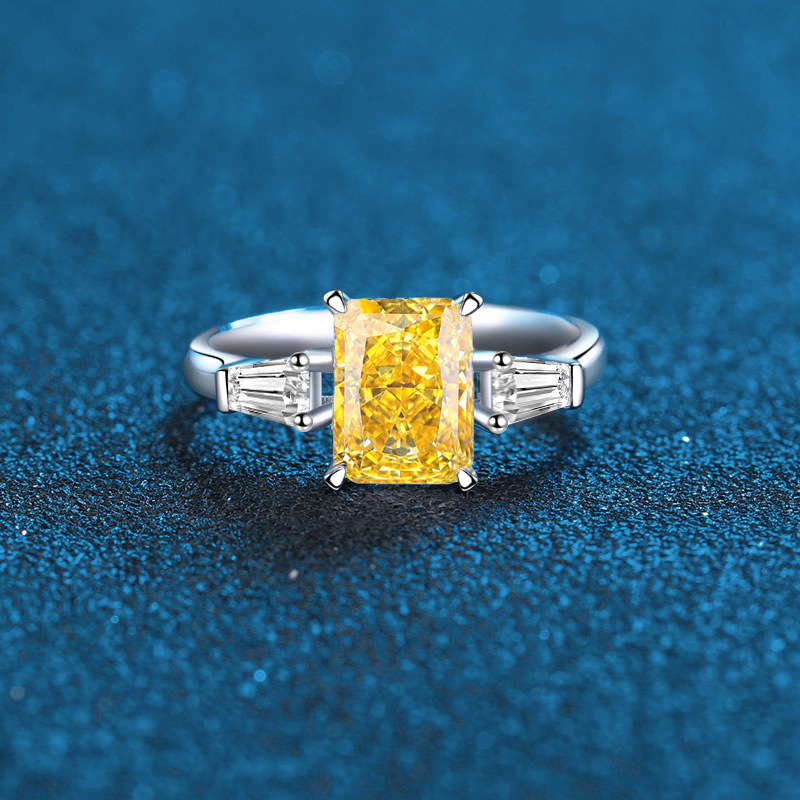Luxurious Accessory Choice Colorful Three-Stone Engagement Band Melding Timeless Style with Modern Charm