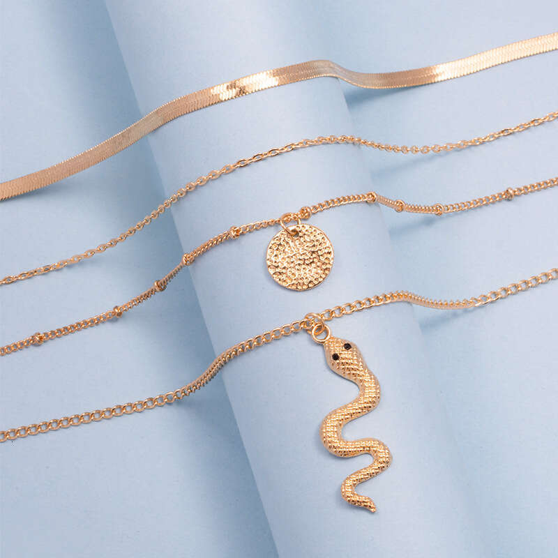 Hot selling alloy snake shaped pendant with multiple layers for fashionable and personalized necklaces