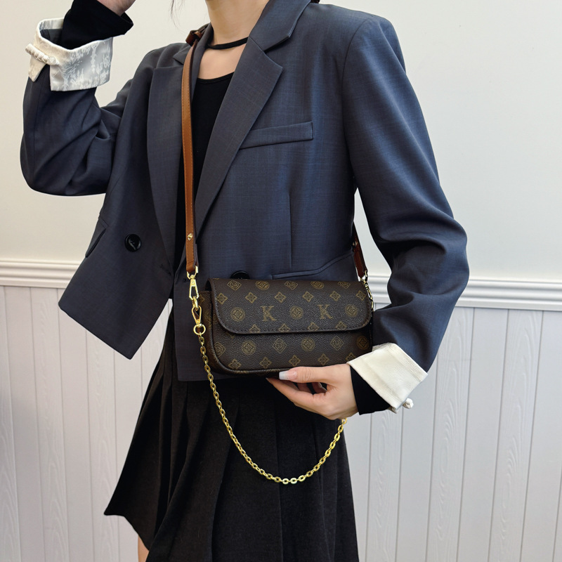 DHwanglijia hot free shipping designer shoulder bags designer bag Fashionable Crossbody flap pocket for woman