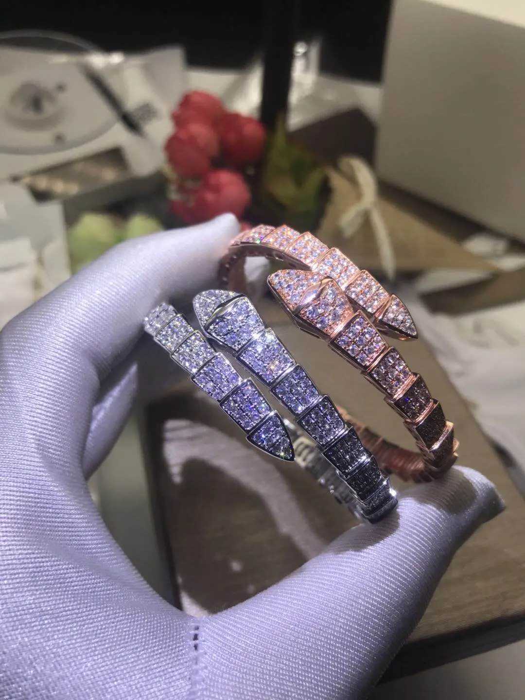 Snake shaped womens full diamond internet famous no fading fashionable personalized and trendy Z250524