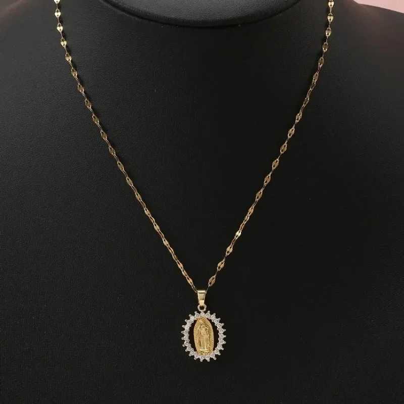 European and American Fashion and Gorgeous Womens All Sky Star Micro Inlaid Colorful Zircon Virgin Mary Hollow Necklace XJ250524
