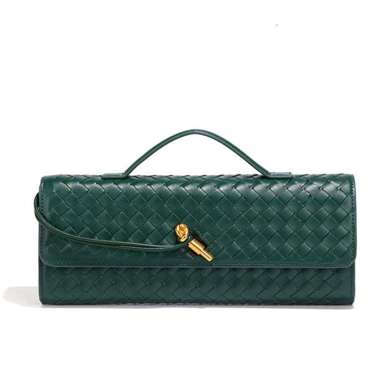 Crossbody hot selling 2025 new handmade woven fashionable medieval French stick bag exquisite banquet handbag
