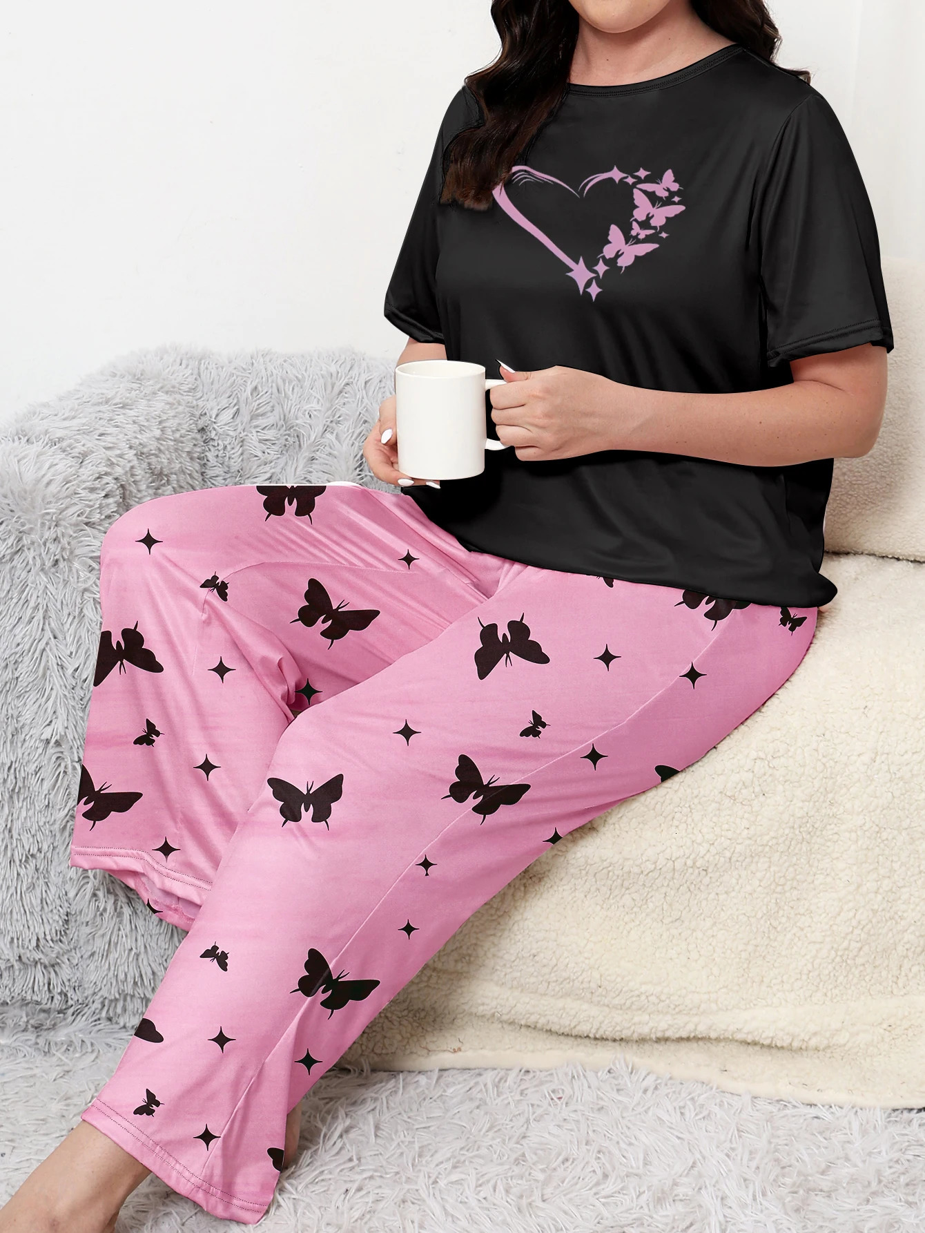 Plus size pajama set love short sleeved butterfly pants suitable for both home and casual wear Short plus 250513Z