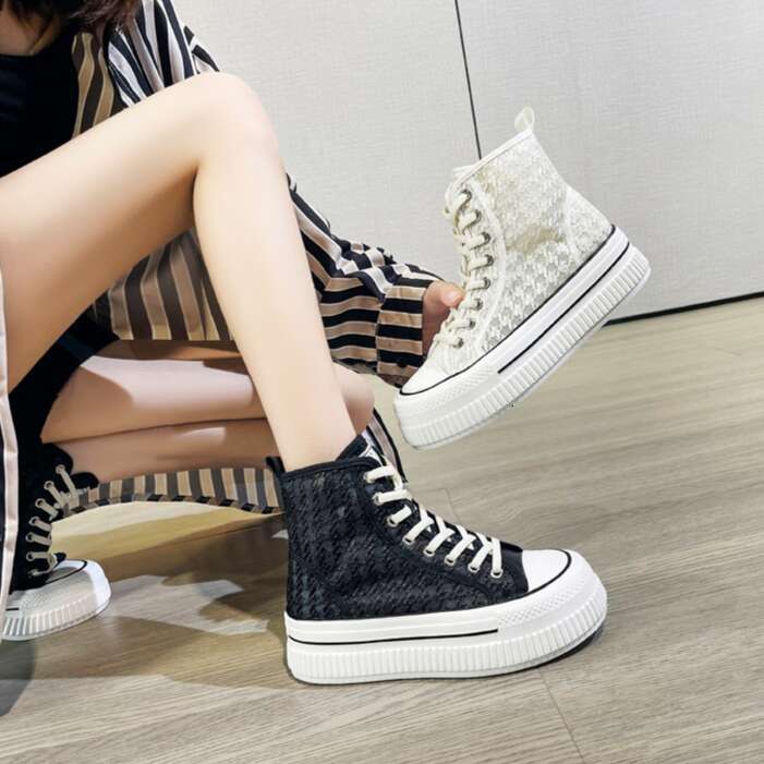 Breathable Mesh Shoes With High Top And Increased Height Inside White Shoes For Women Lightweight Soft Soled Shoes 2025 Summer New Versatile Thick Sol