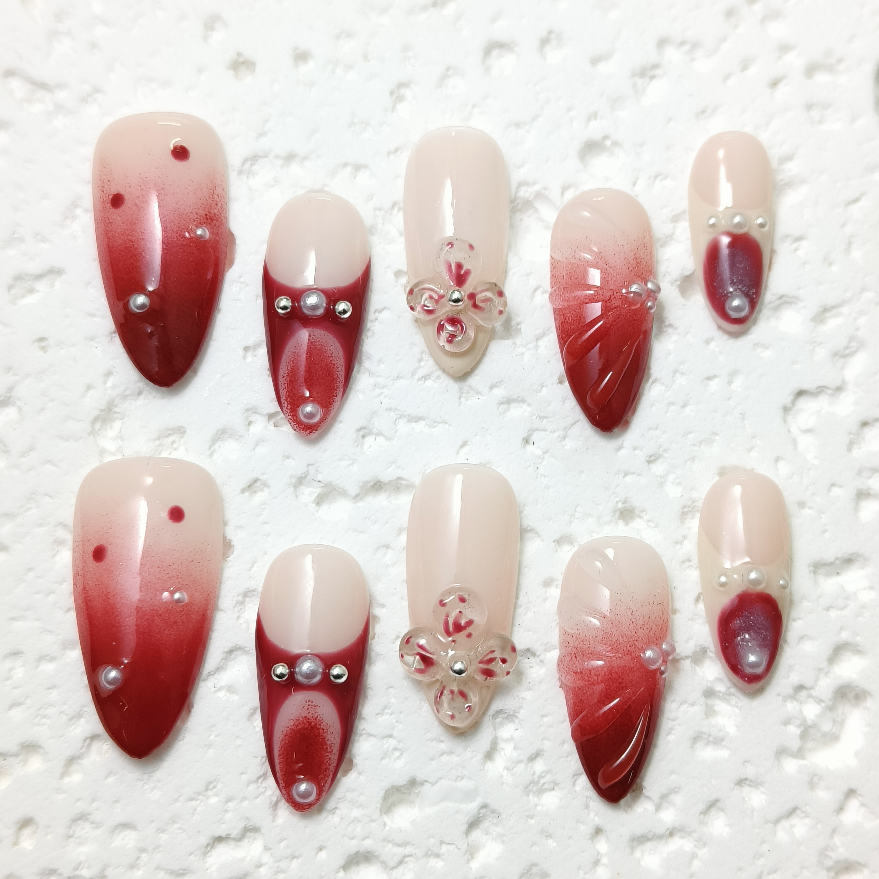 10pcs Handrawn 3D Flowers Handmade Press-on nails Medium Almond Nails Bundle Elegant Sweet Pearl Finished nail stickers Free storage box jelly glue na