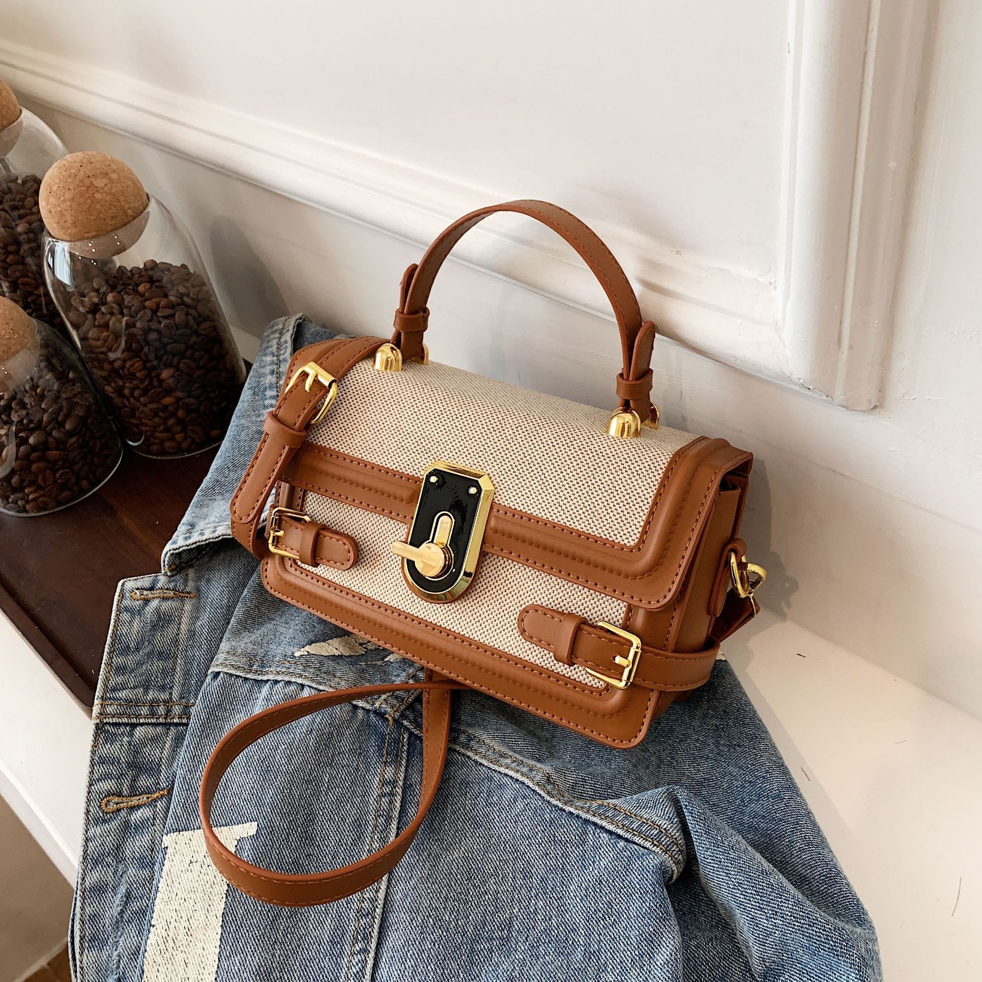 Women's trend fashionable daily commuting crossbody bag designer, niche style fashion shoulder bag, women's fashionable handbag