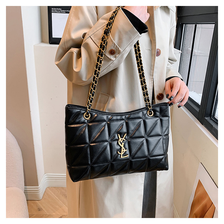 Free shipping new designer shoulder bags handbag Fashion Bags flap chain Underarm messenger Single shoulder armpit bag
