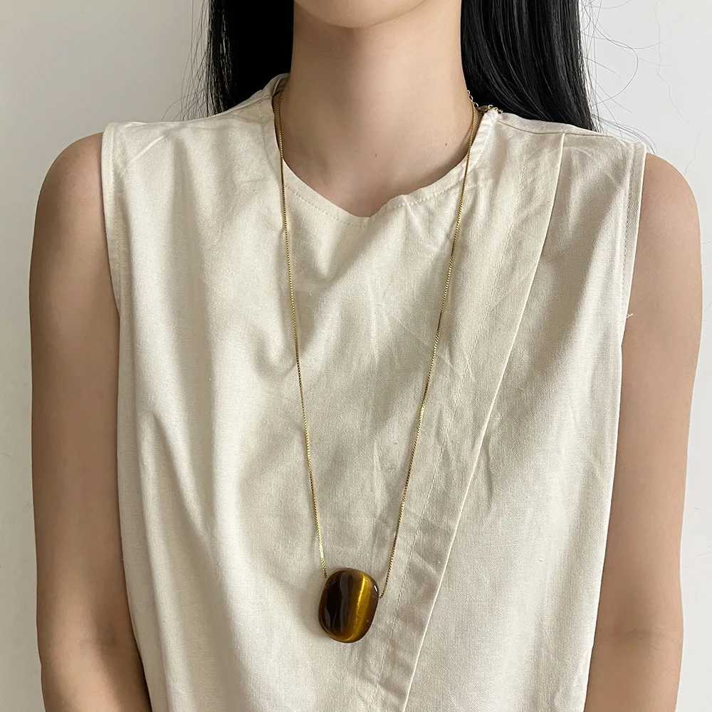 New Niche Square Tiger Eye Stone Long Obsidian Pendant Necklace for Womens Versatile Jewelry Accories XJ250524