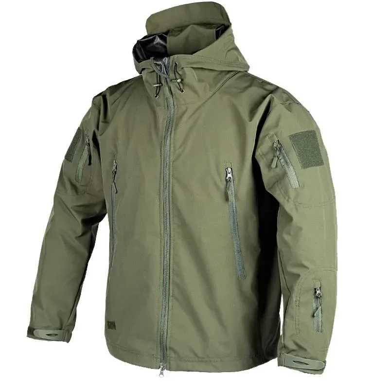 Summer Soft Shell Jackets Men Tactical Windproof Waterproof Jacket Men Clothing Wear Resistant Jackets Mens Hooded Coats W250524