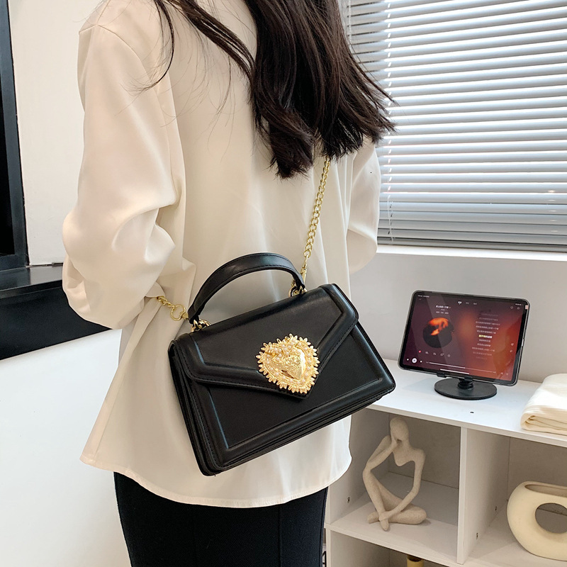 Free Shipping Designer Bag Elegant Small Bag Women's 2025 New Style Bags Fashionable And Versatile Single Shoulder With A Sense Of Niche Crossbod