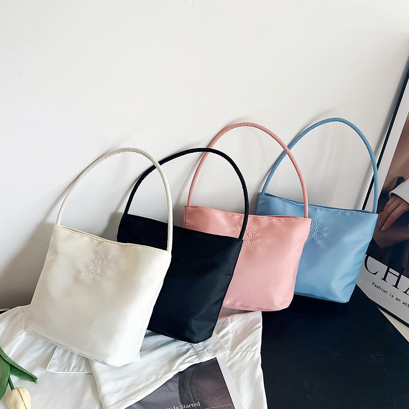 New Handbag Large Capacity fashion Korean Edition Handbag Fashion Embroidery Women s Crossbody Bag fashion Designer Women s Shoulder Bag