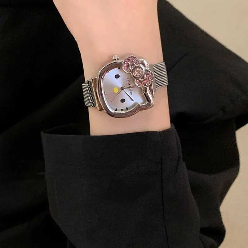 Sanrio Hello Kitty Diamond Watch Cat Bow Kawaii Pink Ladies Gold Silver Metal Jewelry Cartoon Magnetic Watch Girlfriend Birthday w250716