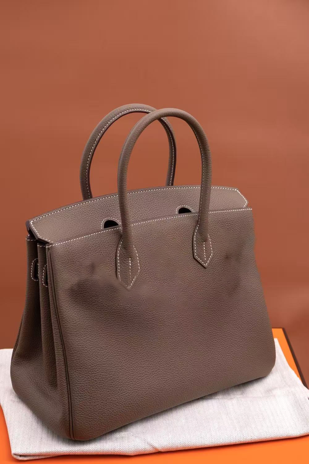 10A top quality 2025 Spring/Summer New Shoulder Bag Women's Fashionable and Elegant Atmosphere Popular Imported Bag Handmade