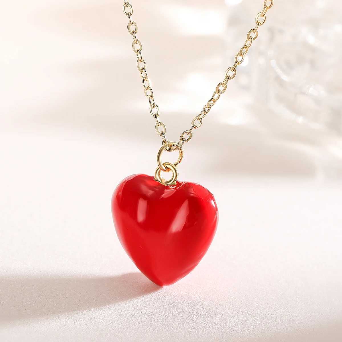 NEWBUY 2025 New Arrival Red Oil Dripping 4 Style Heart Pendant Necklaces For Women Daily Accories XJ250524