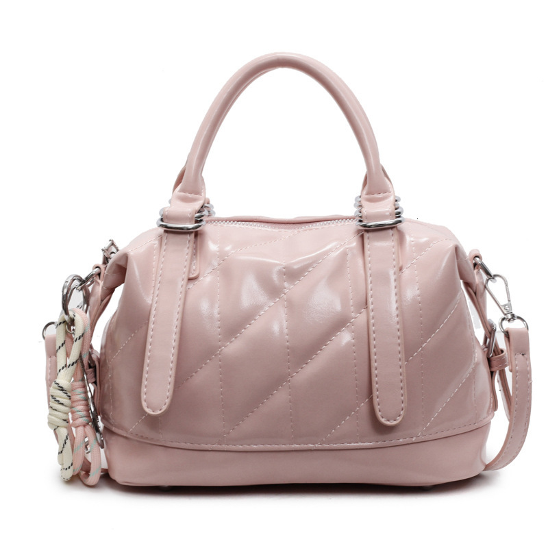 New spring trend and summer simple diamond mesh women's handheld bag, fashionable commuting pillow, multifunctional one-piece bag, designer cross