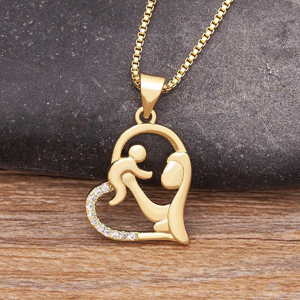 Nidin Luxury Fashion Letter MOM Inlaid Crystal Pendant Necklace Mothers Birtay Gift Woman Neck Anniversary JewelryXJ250524