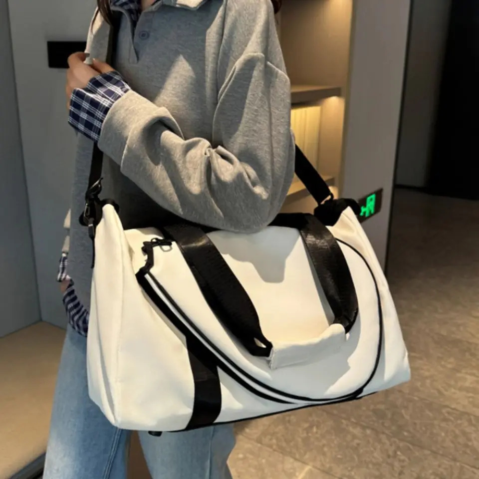 Large Capacity Tennis Racket Bag Adjustable with Handle Tennis Shoulder Bag Pure Color One Shoulder Sports Fitness Bag Travel 250522