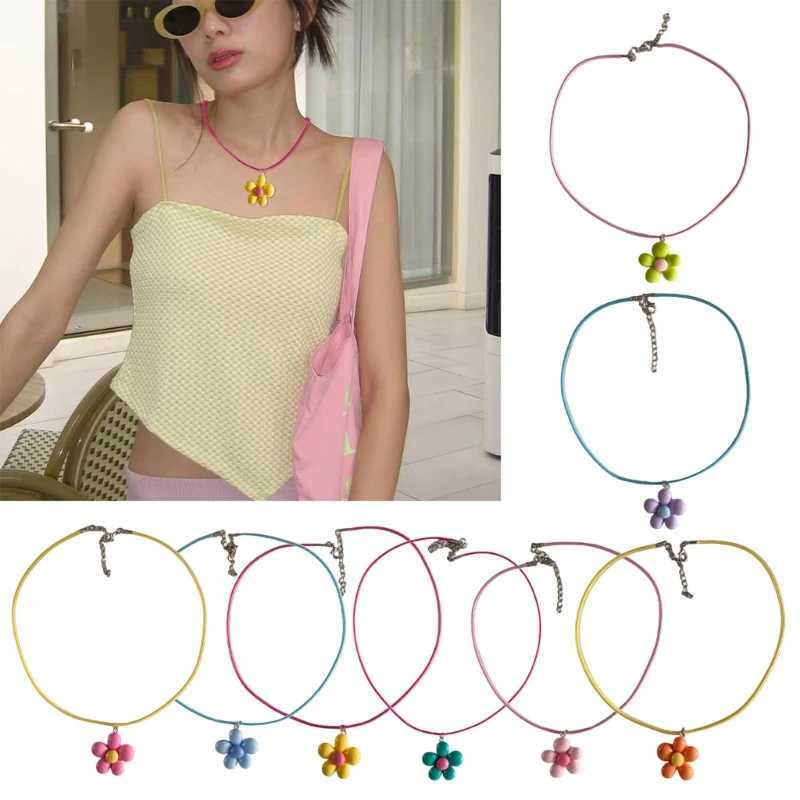 3D Flower Necklace Colorful Pendant Necklace Fashionable Neck Jewelry Lightweight Rope Necklace Comfortable for Everyday XJ250524