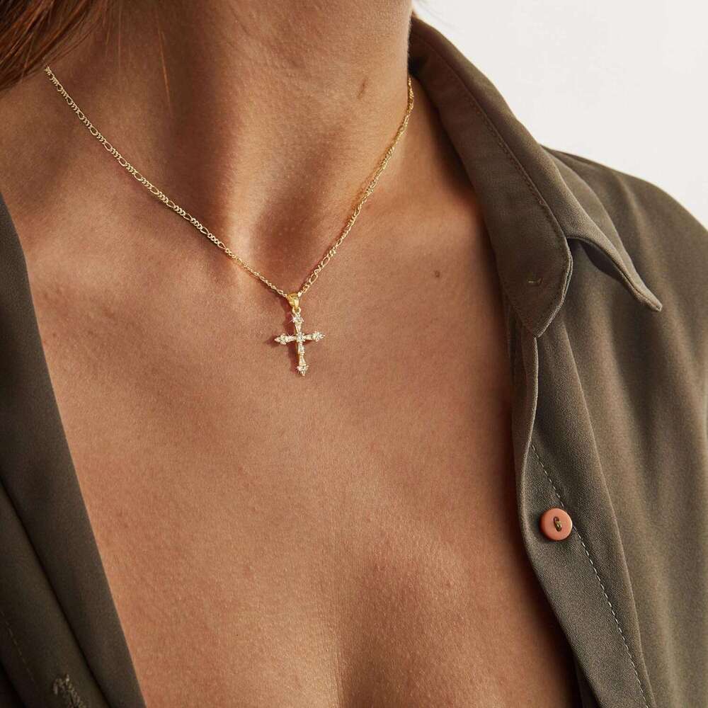 Women's double 14K gold-plated exquisite fashionable small cross pendant simple and cute necklace, gold jewelry